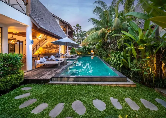Anam Complex Villa