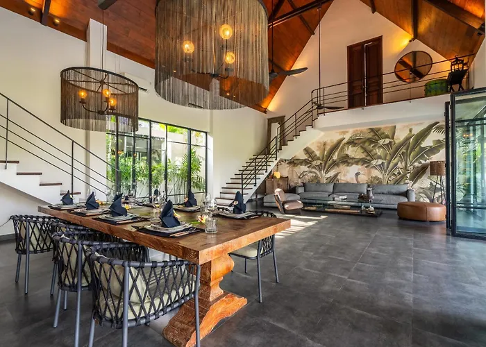 Anam Complex Villa